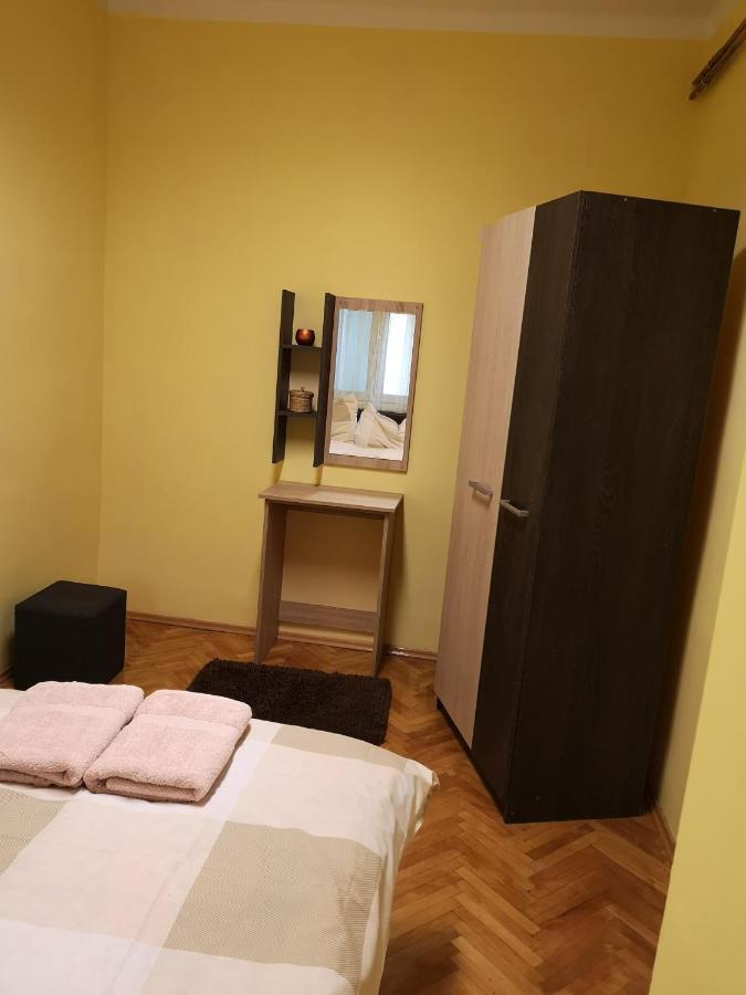Veva Apartman - Eger Maganszallashely Exterior foto
