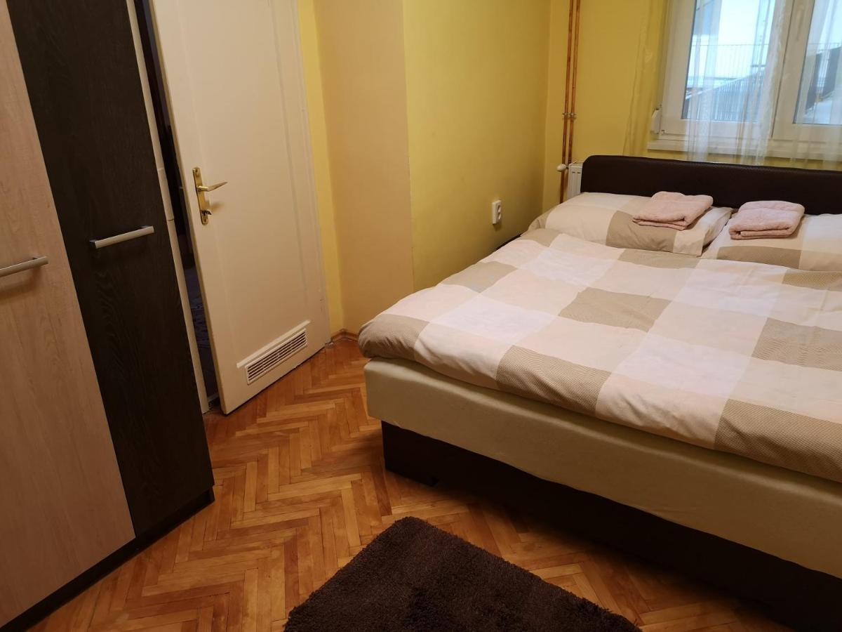 Veva Apartman - Eger Maganszallashely Exterior foto